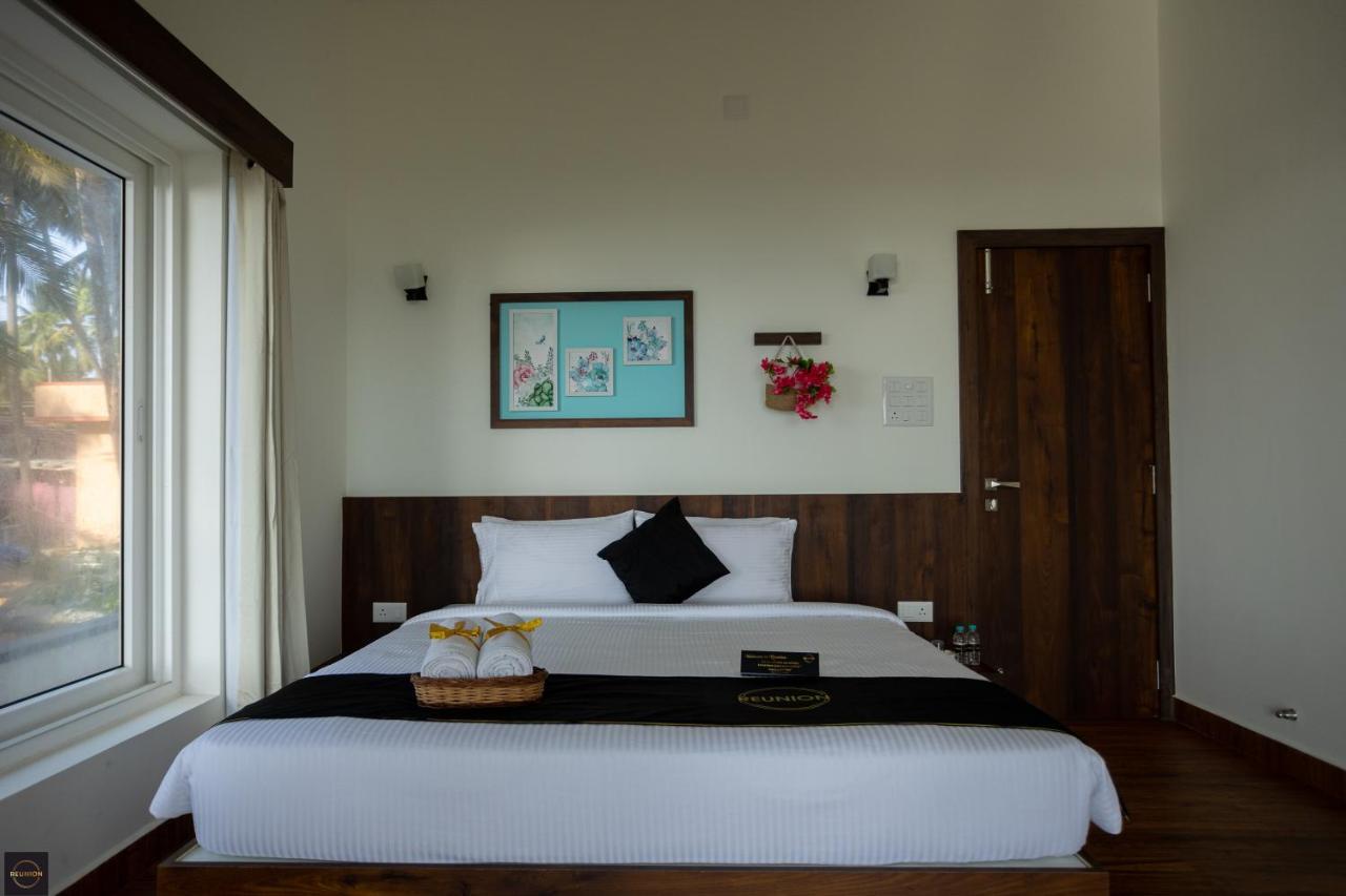 Reunion Ocean Manor - Beach House Udupi Exteriör bild